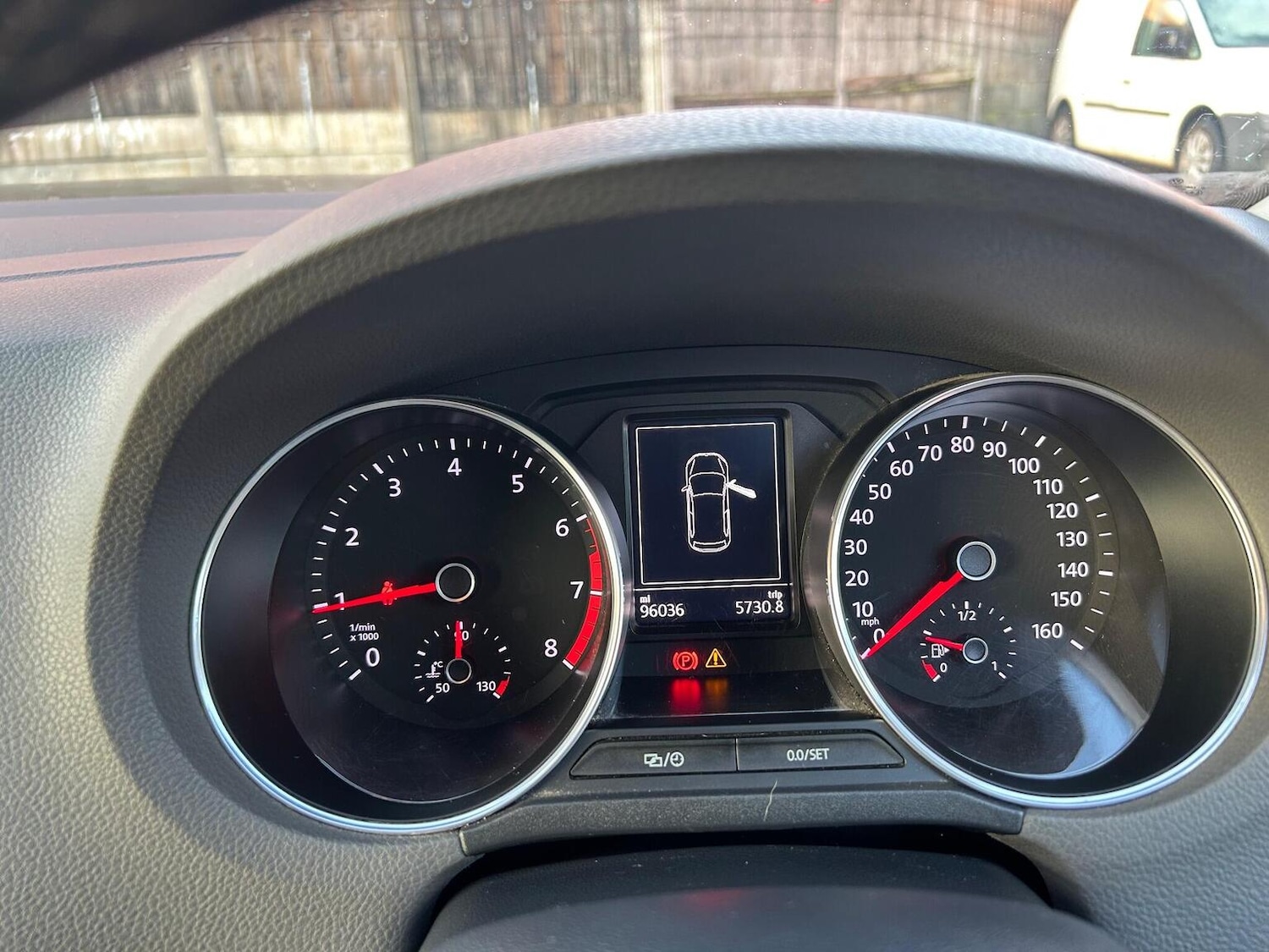 Used Volkswagen Polo 2015 for sale - 76963322: Photo 28