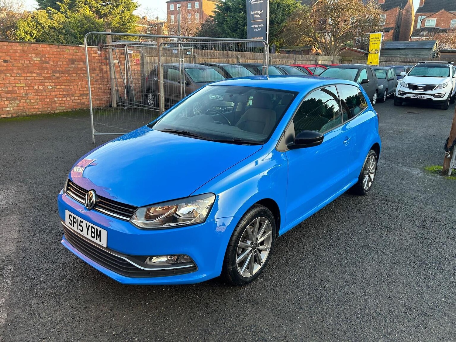 Used Volkswagen Polo 2015 for sale - 76963322: Photo 3