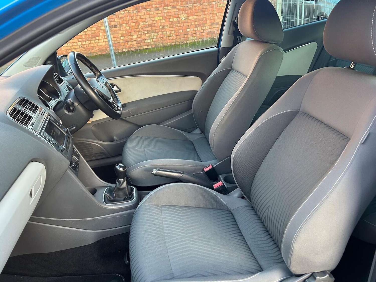 Used Volkswagen Polo 2015 for sale - 76963322: Photo 33