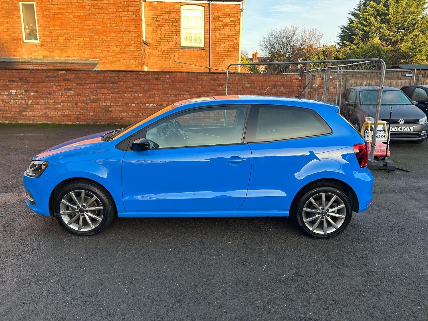 Used Volkswagen Polo 2015 for sale - 76963322: Photo 6