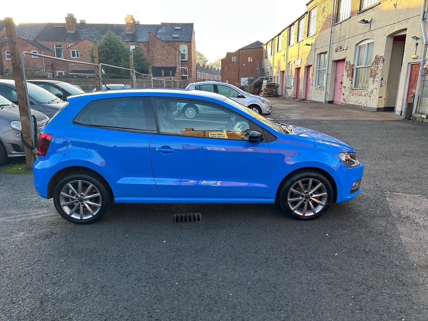 Used Volkswagen Polo 2015 for sale - 76963322: Photo 9