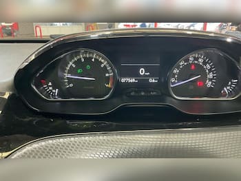 Used Peugeot 2008 2019 for sale - 79746450: Photo