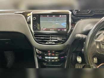 Used Peugeot 2008 2019 for sale - 79746450: Photo
