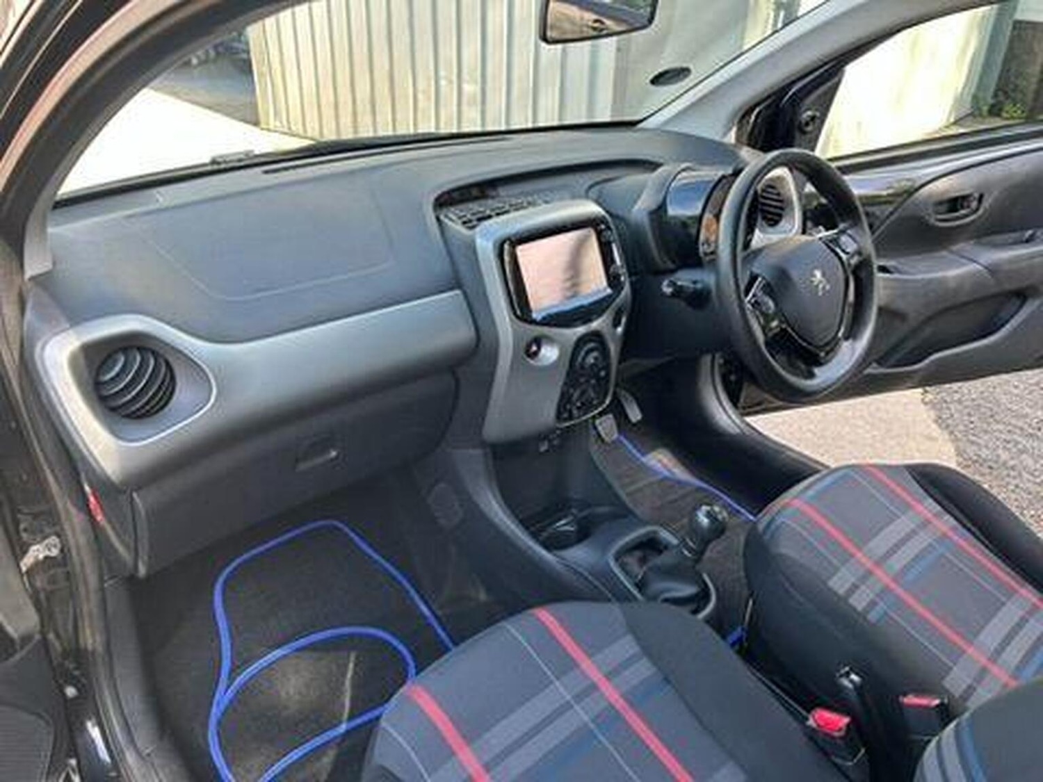 Used Peugeot 108 2015 for sale - 78201989: Photo 13