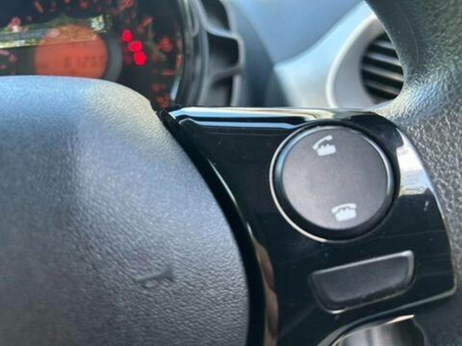 Used Peugeot 108 2015 for sale - 78201989: Photo 22