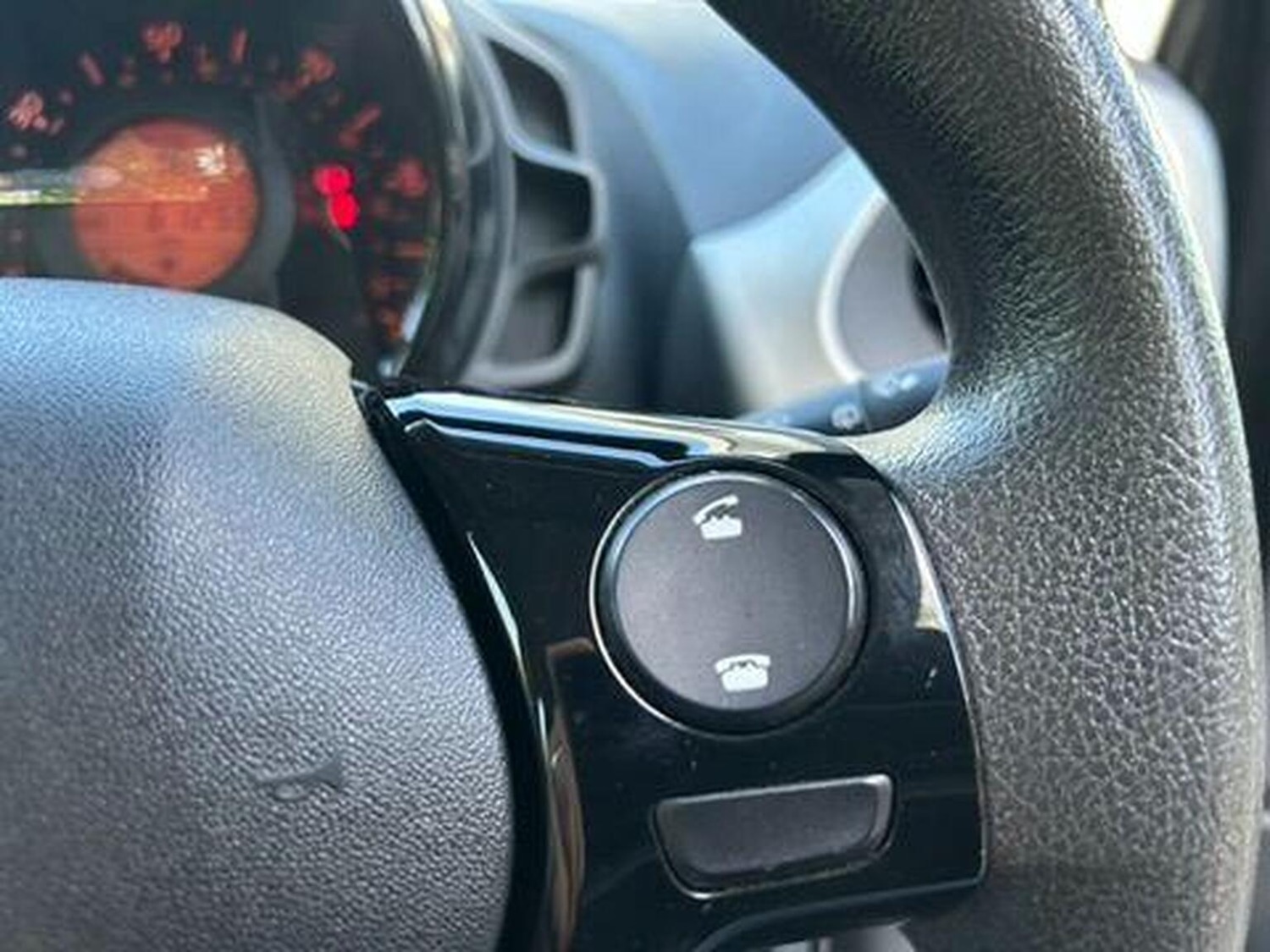 Used Peugeot 108 2015 for sale - 78201989: Photo 24