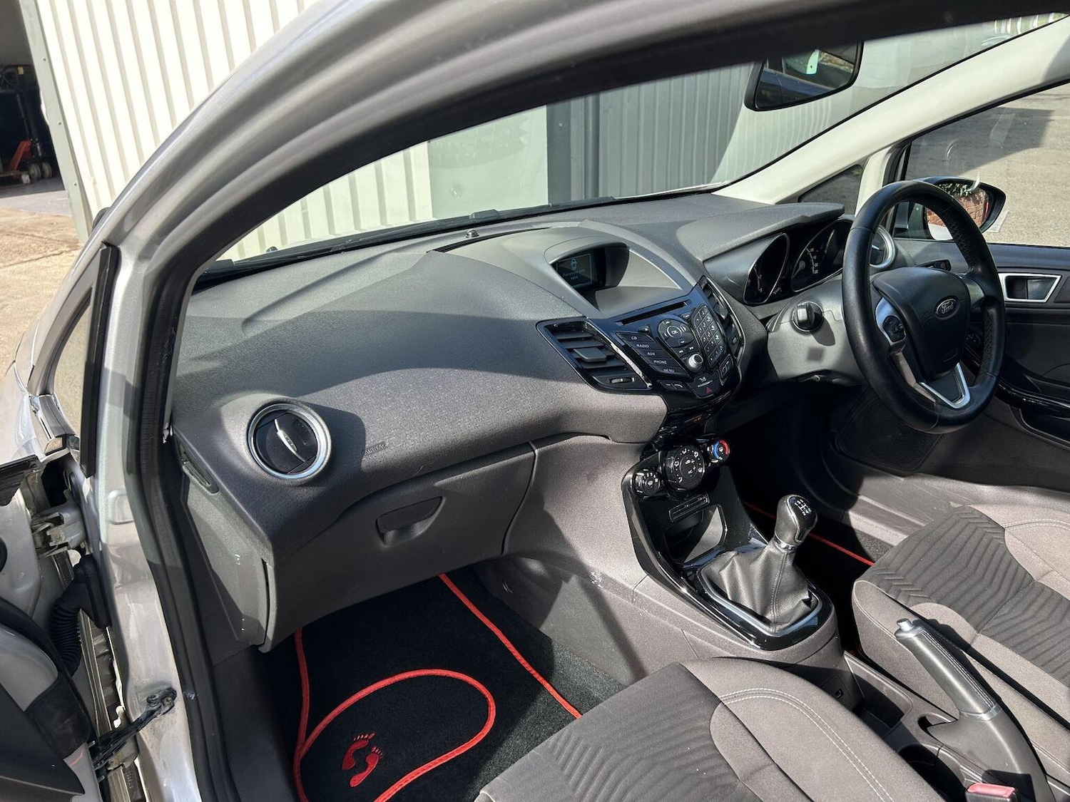 Used Ford Fiesta 2015 for sale - 78162203: Photo 13