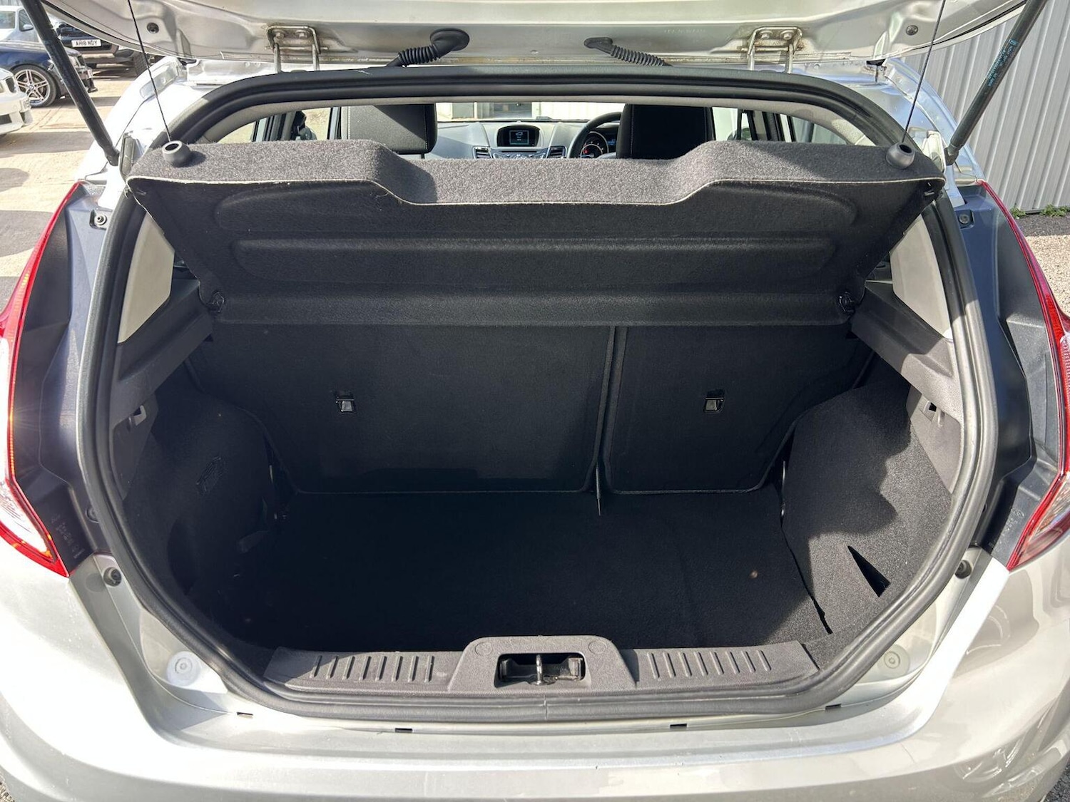 Used Ford Fiesta 2015 for sale - 78162203: Photo 32