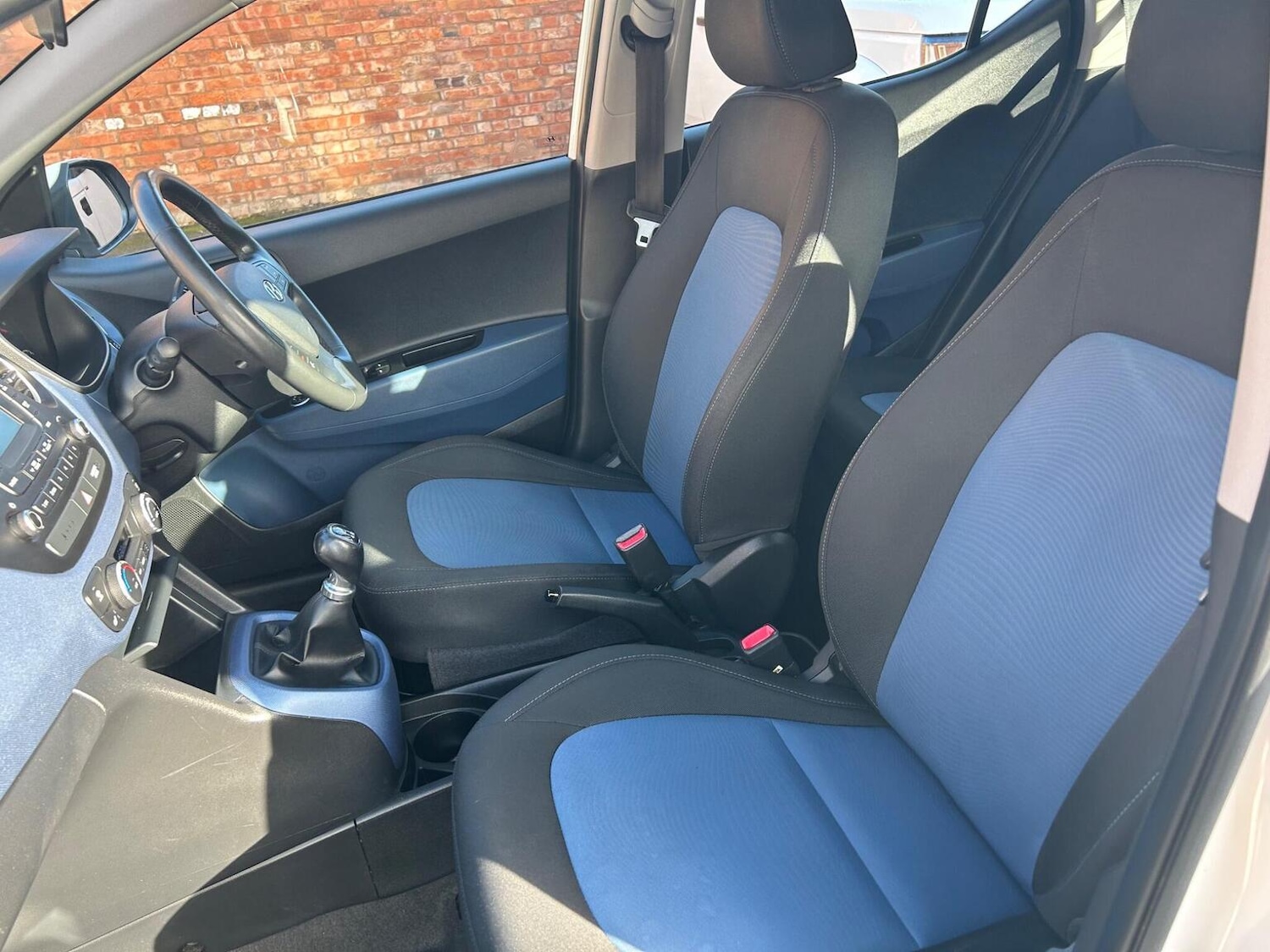 Used Hyundai i10 2016 for sale - 76963431: Photo 33