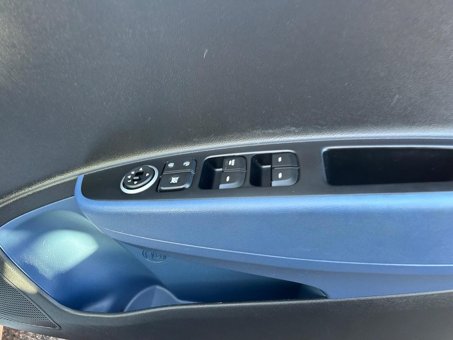 Used Hyundai i10 2016 for sale - 76963431: Photo 40