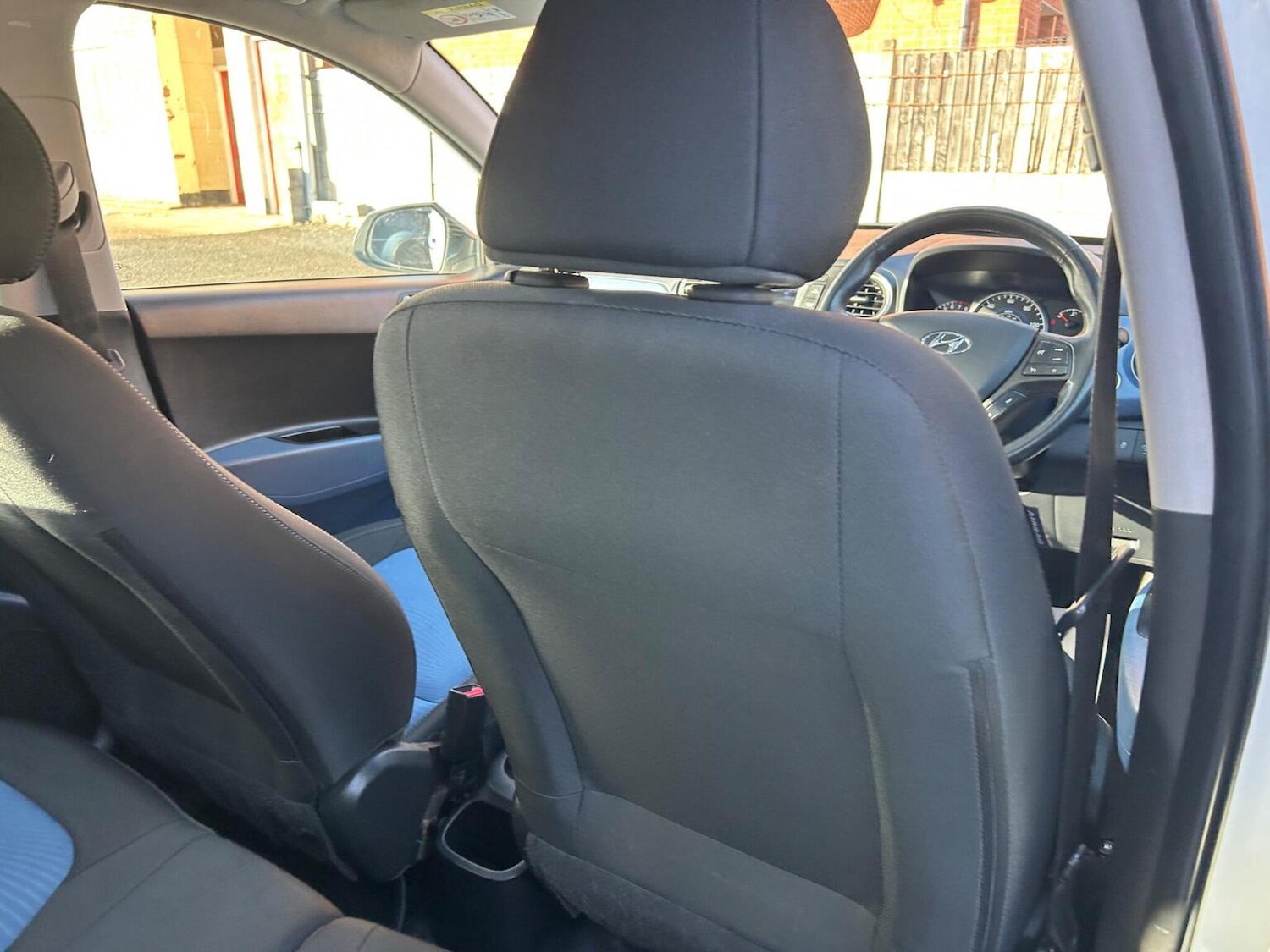 Used Hyundai i10 2016 for sale - 76963431: Photo 43