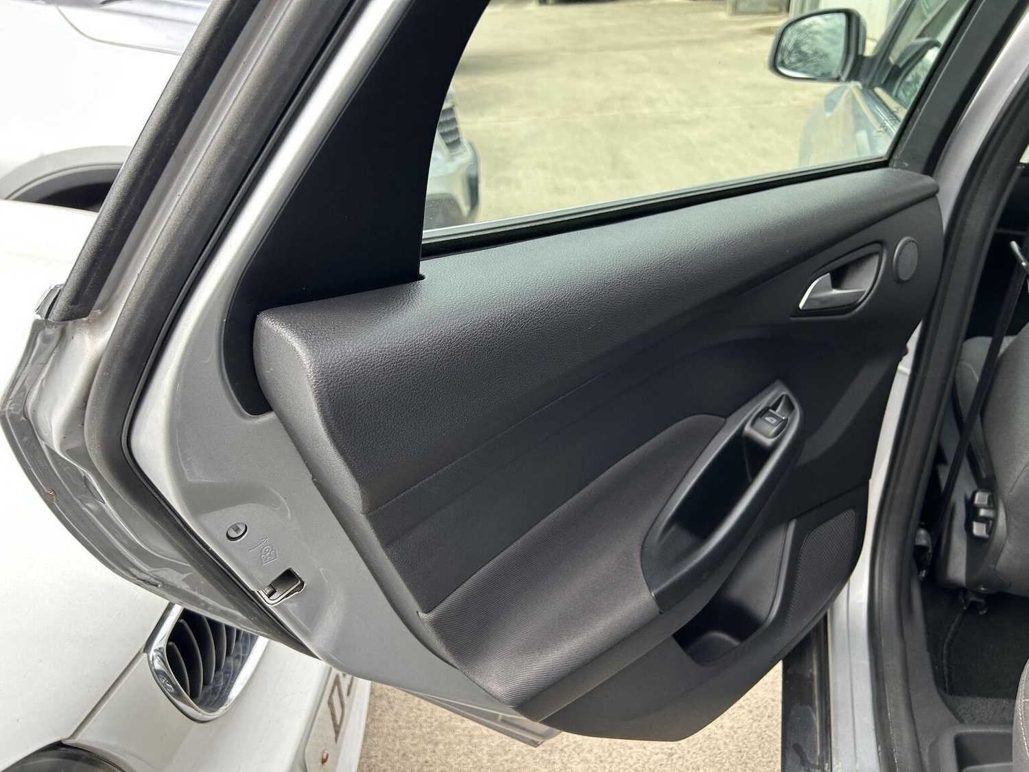 Used Ford Focus 2012 for sale - 78070589: Photo 25