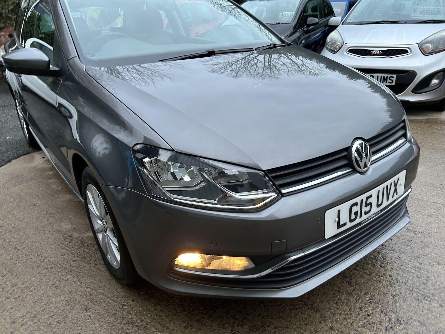 Used Volkswagen Polo 2015 for sale - 77836838: Photo 2