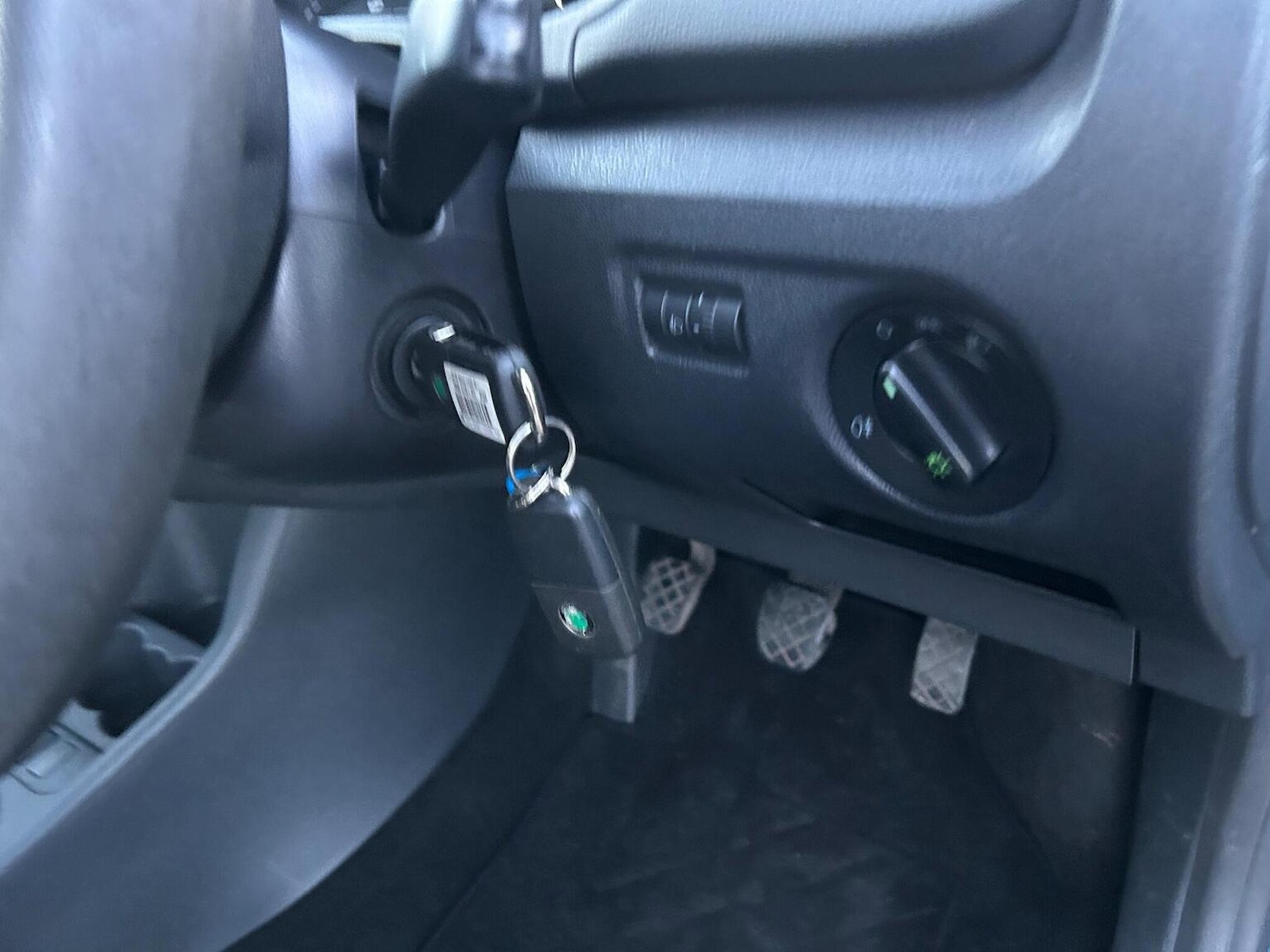 Used Skoda Fabia 2011 for sale - 77073124: Photo 28