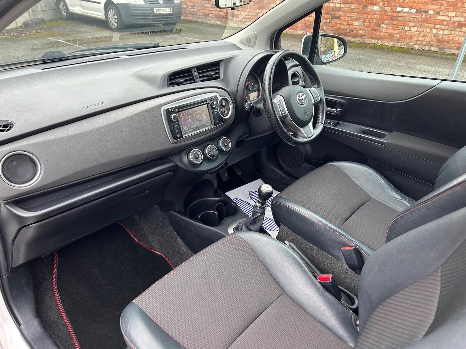 Used Toyota Yaris 2012 for sale - 76963399: Photo 14