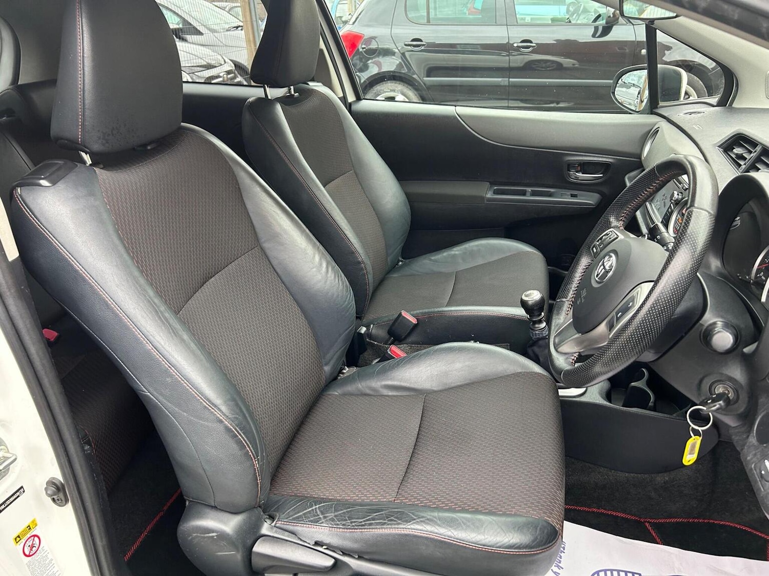 Used Toyota Yaris 2012 for sale - 76963399: Photo 16