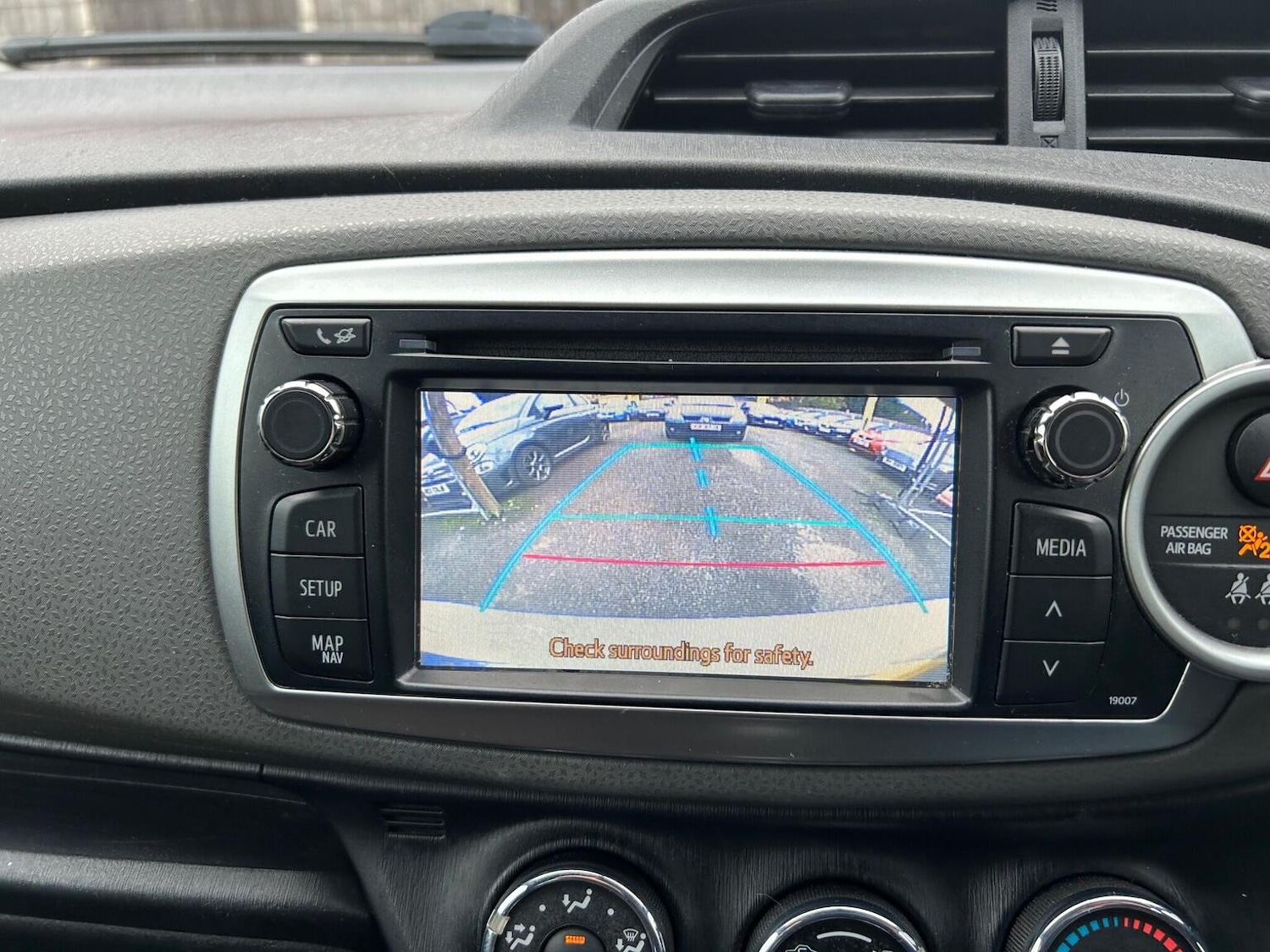 Used Toyota Yaris 2012 for sale - 76963399: Photo 29