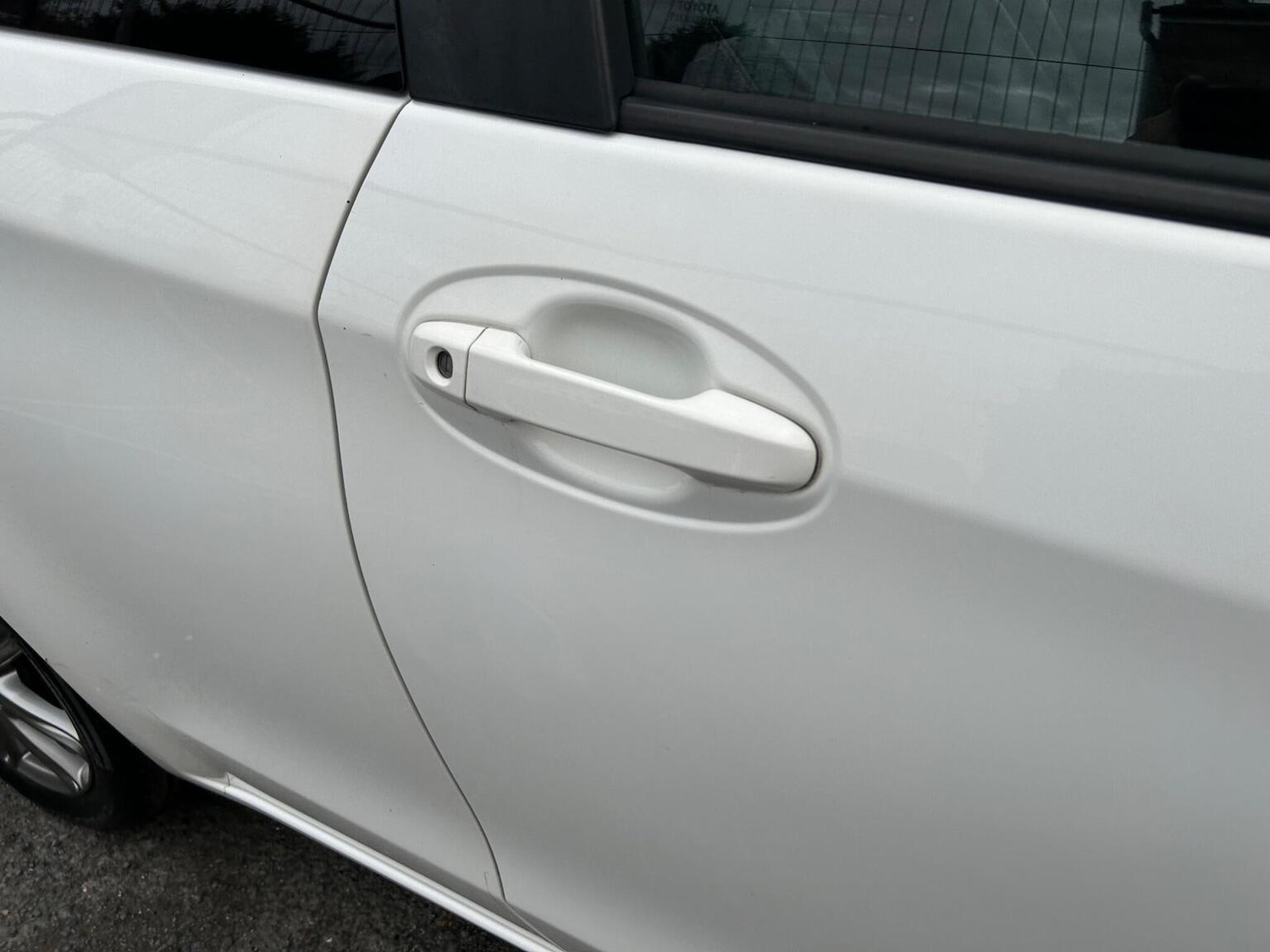 Used Toyota Yaris 2012 for sale - 76963399: Photo 41