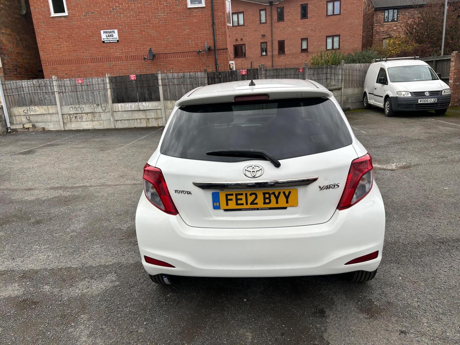 Used Toyota Yaris 2012 for sale - 76963399: Photo 8