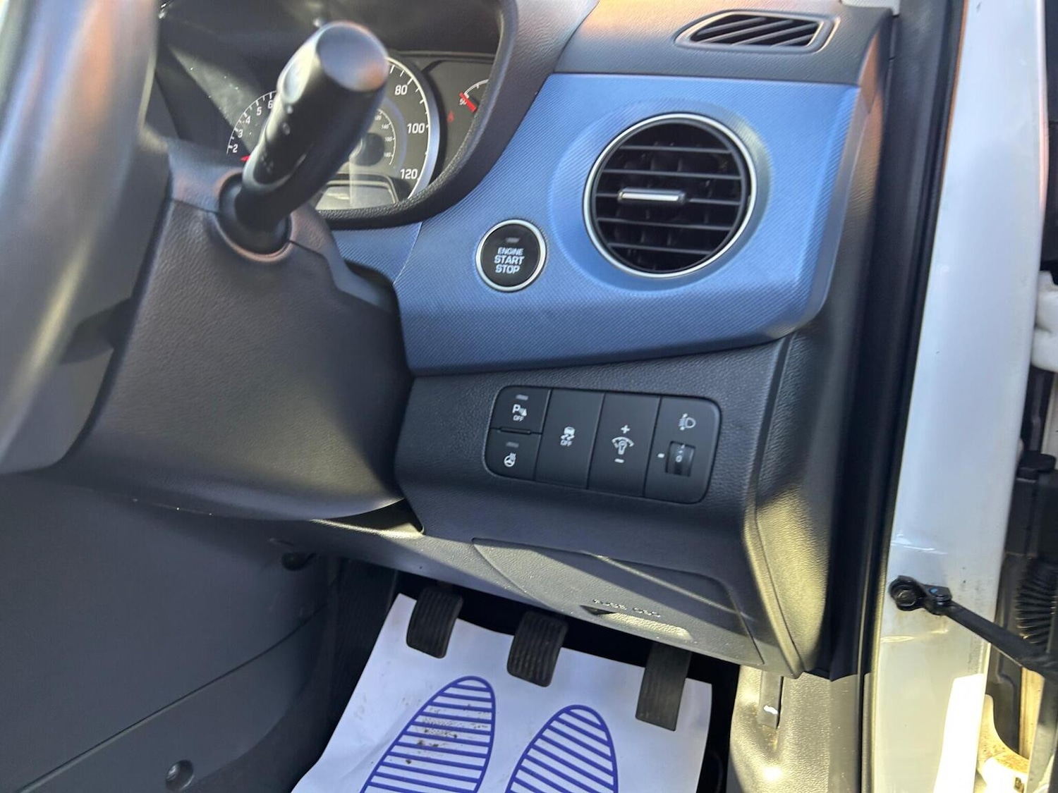 Used Hyundai i10 2016 for sale - 77052994: Photo 41