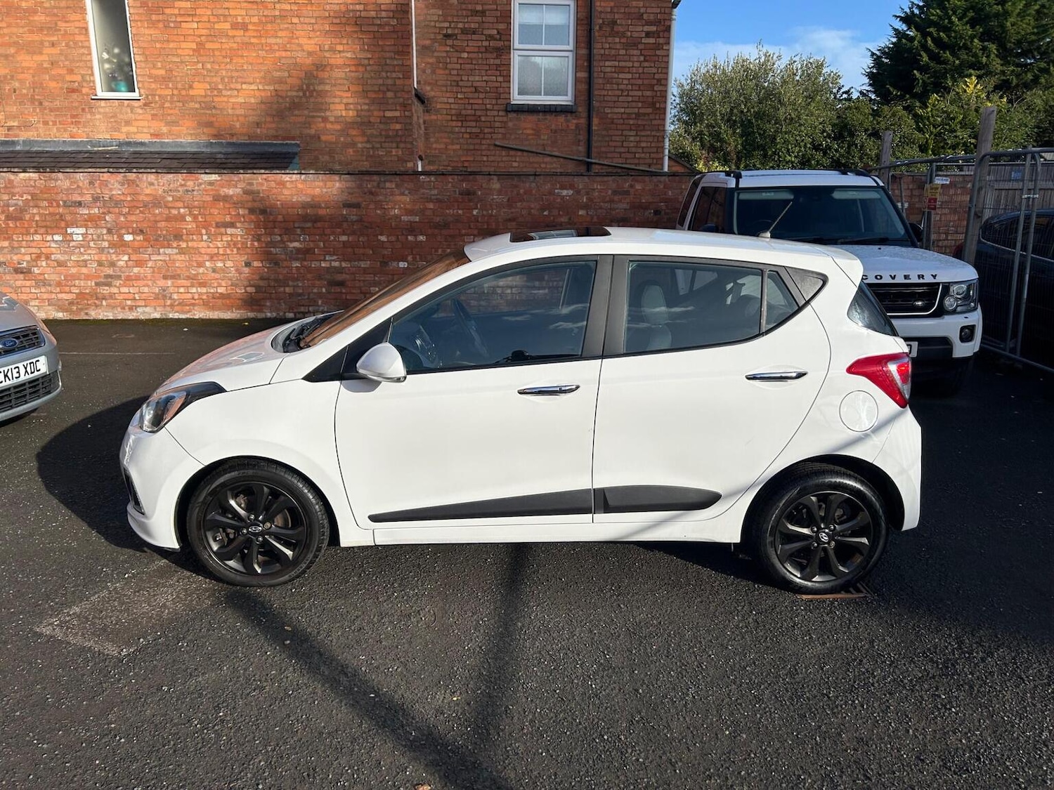 Used Hyundai i10 2016 for sale - 77052994: Photo 6