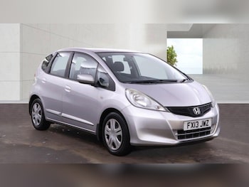 Used Honda Jazz 2013 for sale - 79395174: Photo