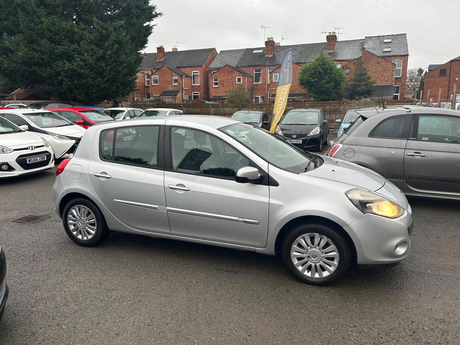 Used Renault Clio 2012 for sale - 76963273: Photo 10