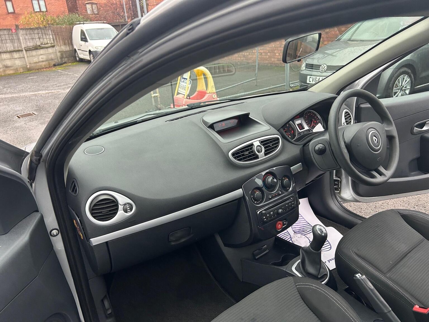 Used Renault Clio 2012 for sale - 76963273: Photo 14