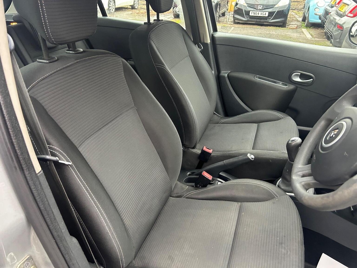 Used Renault Clio 2012 for sale - 76963273: Photo 15