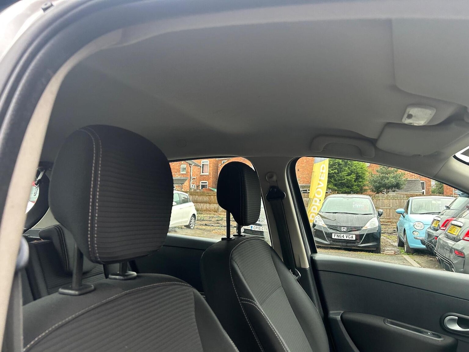 Used Renault Clio 2012 for sale - 76963273: Photo 16