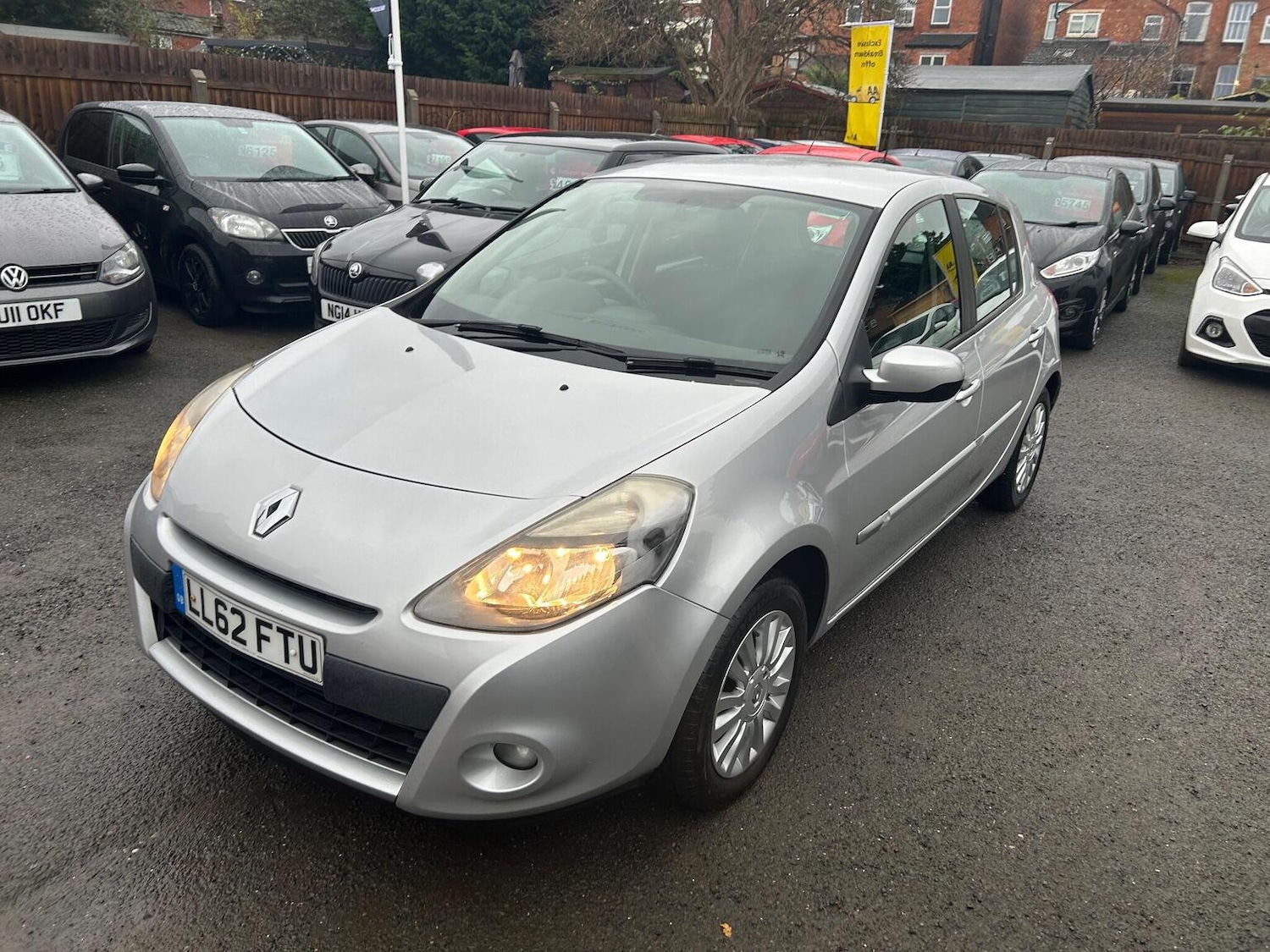Used Renault Clio 2012 for sale - 76963273: Photo 3