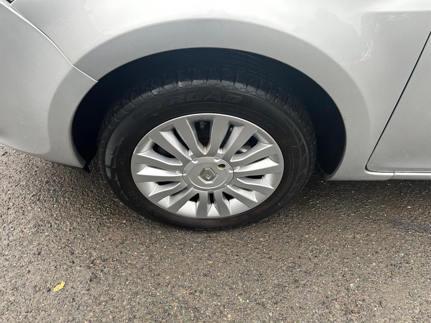 Used Renault Clio 2012 for sale - 76963273: Photo 30