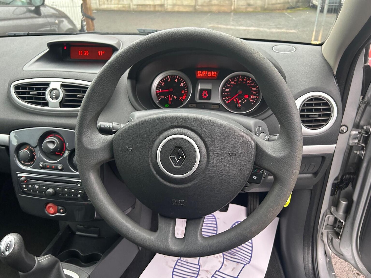 Used Renault Clio 2012 for sale - 76963273: Photo 36