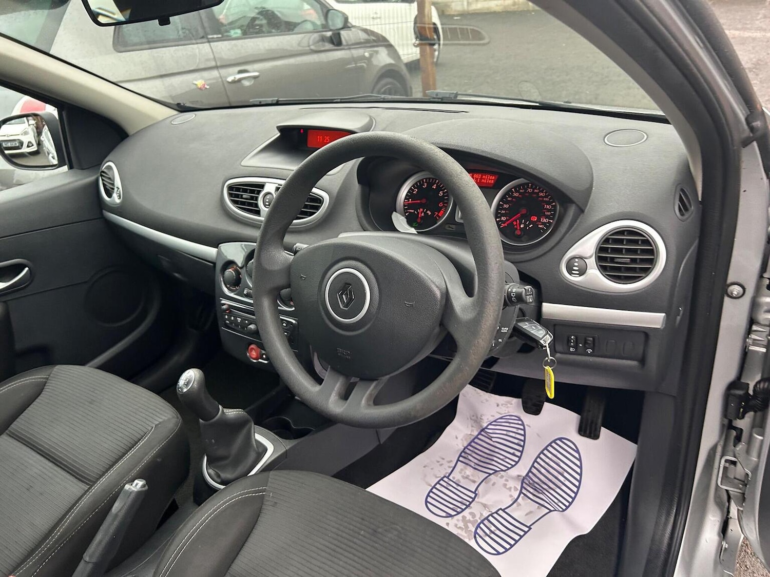 Used Renault Clio 2012 for sale - 76963273: Photo 45