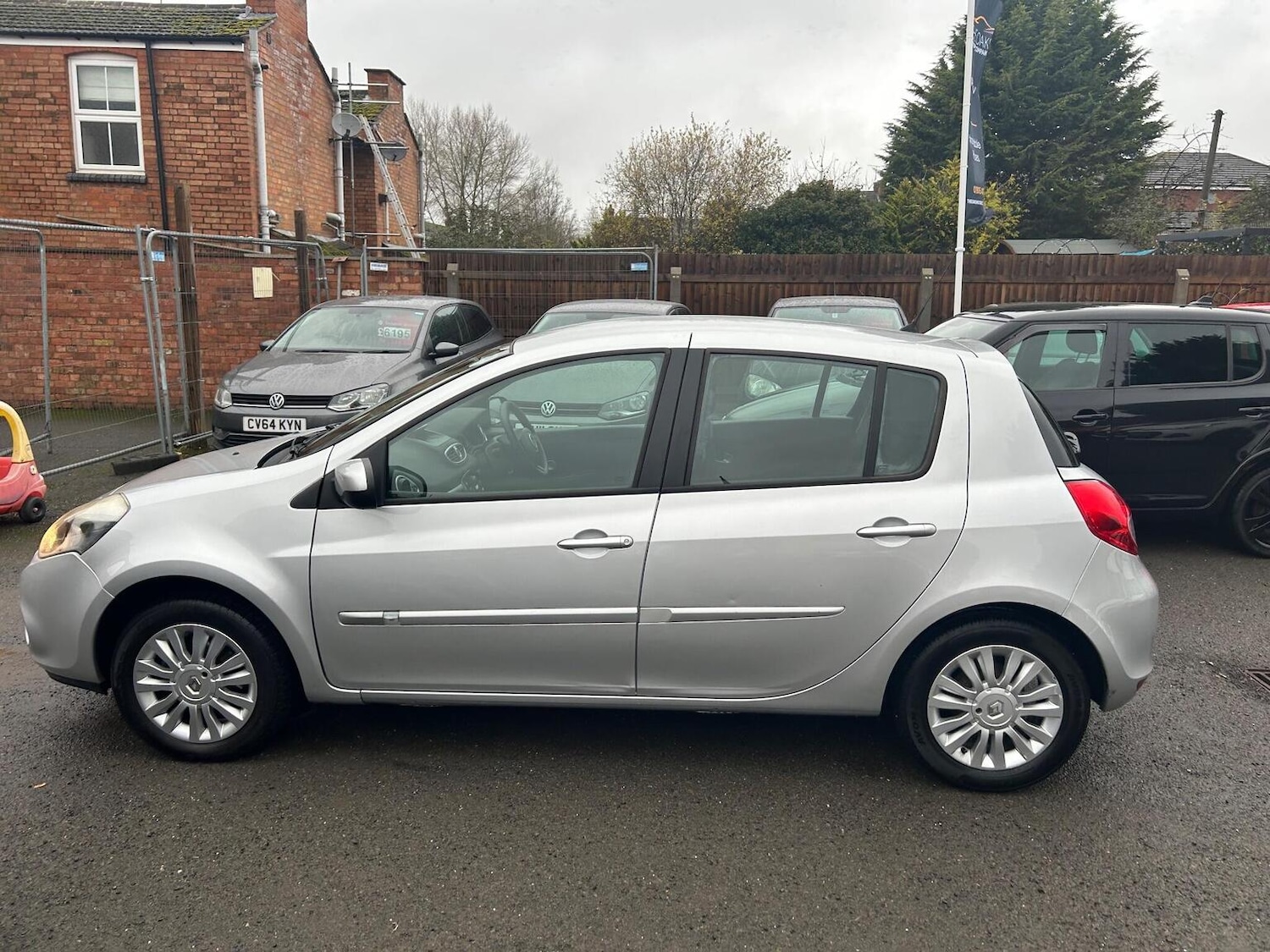 Used Renault Clio 2012 for sale - 76963273: Photo 7