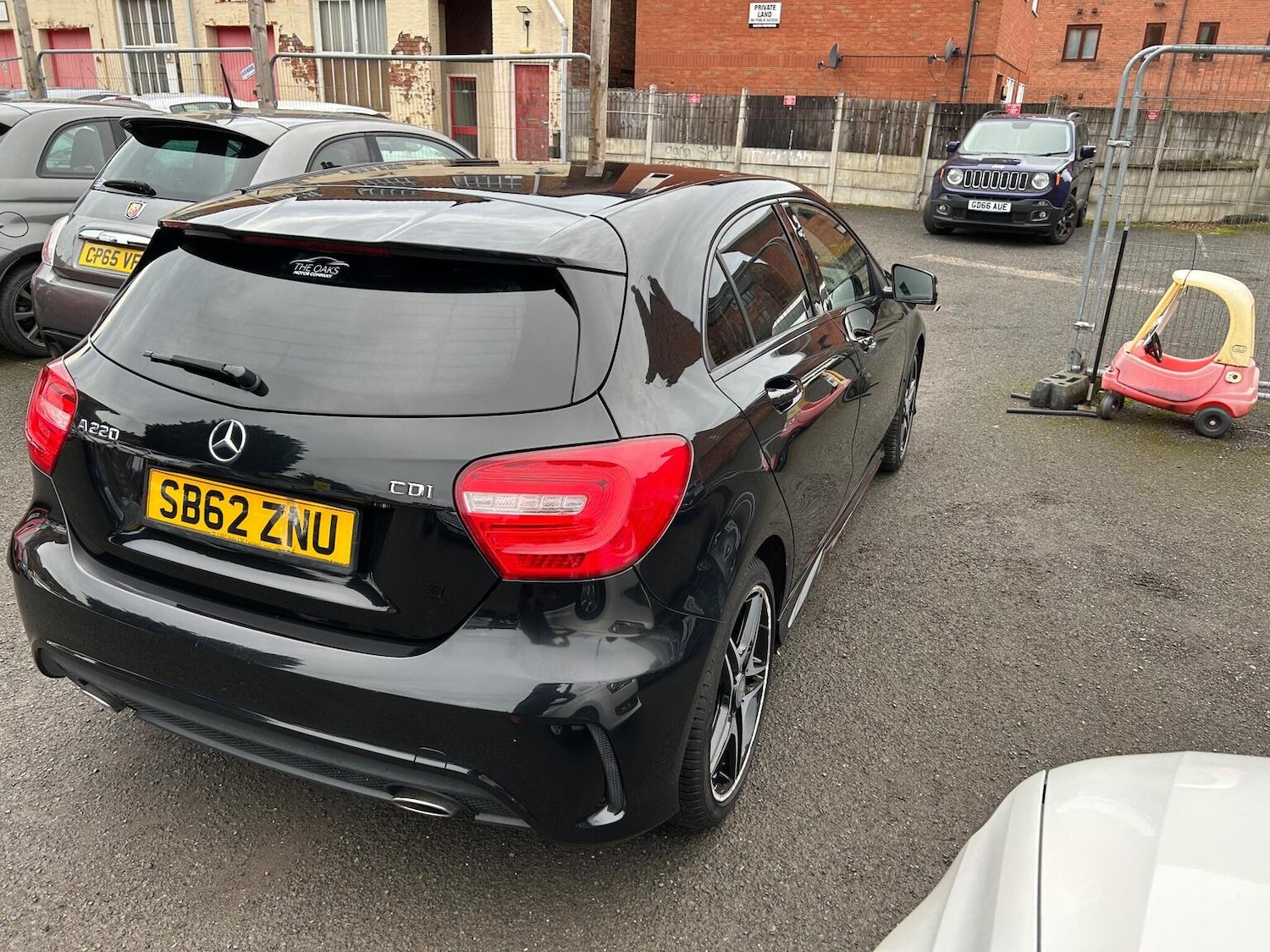 Used Mercedes-Benz A-Class 2013 for sale - 76963298: Photo 12