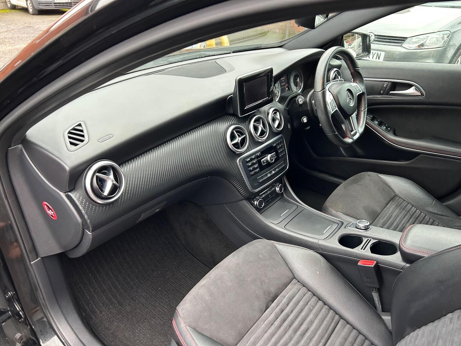 Used Mercedes-Benz A-Class 2013 for sale - 76963298: Photo 14