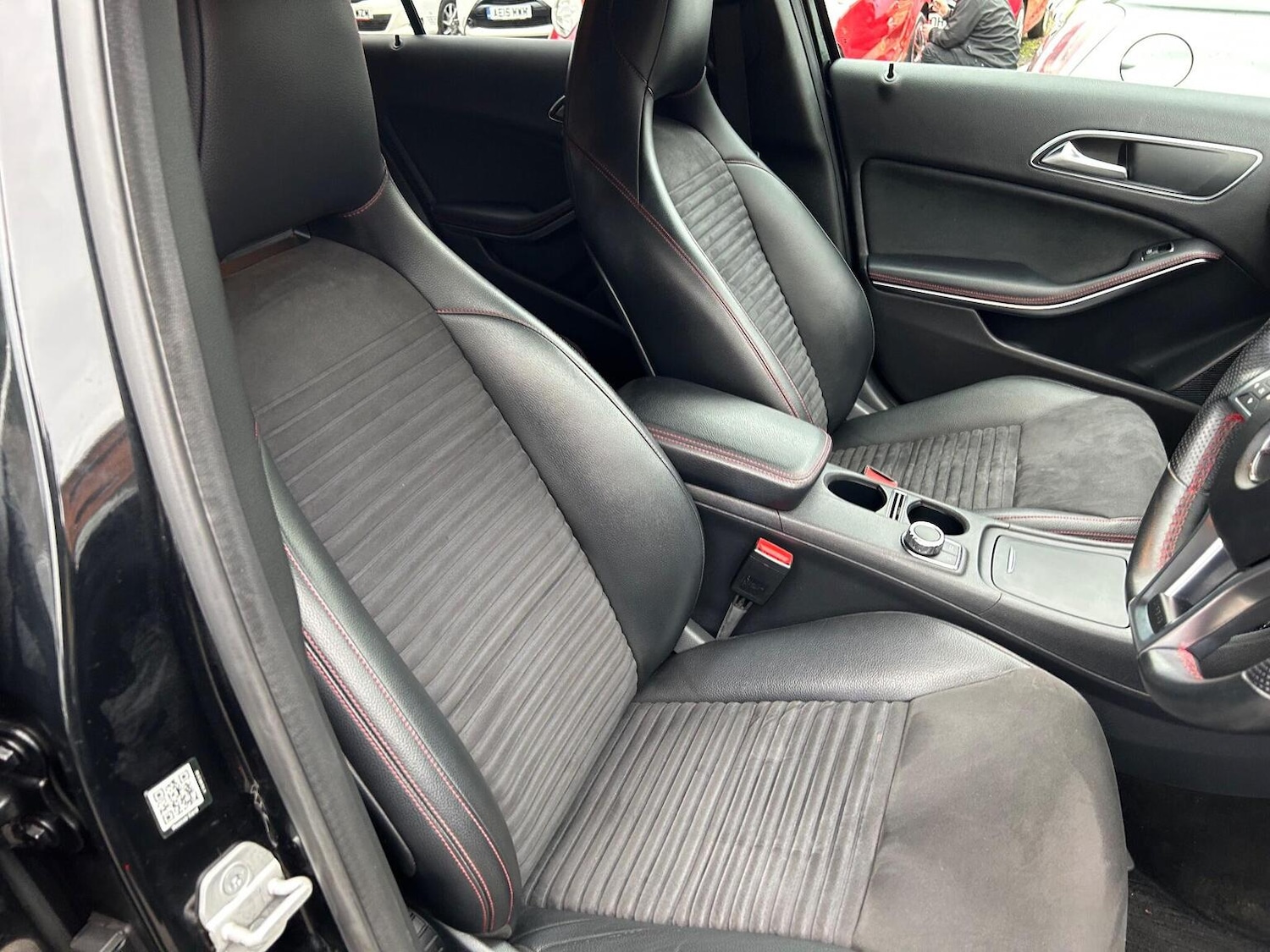 Used Mercedes-Benz A-Class 2013 for sale - 76963298: Photo 16