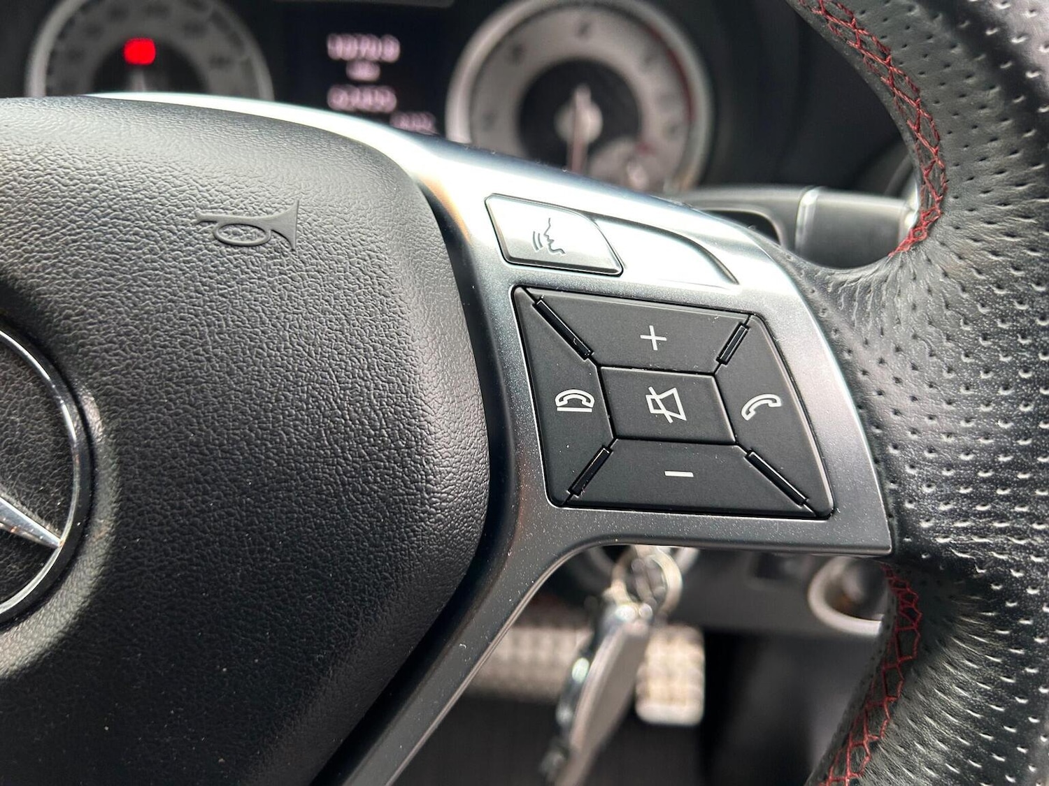 Used Mercedes-Benz A-Class 2013 for sale - 76963298: Photo 24