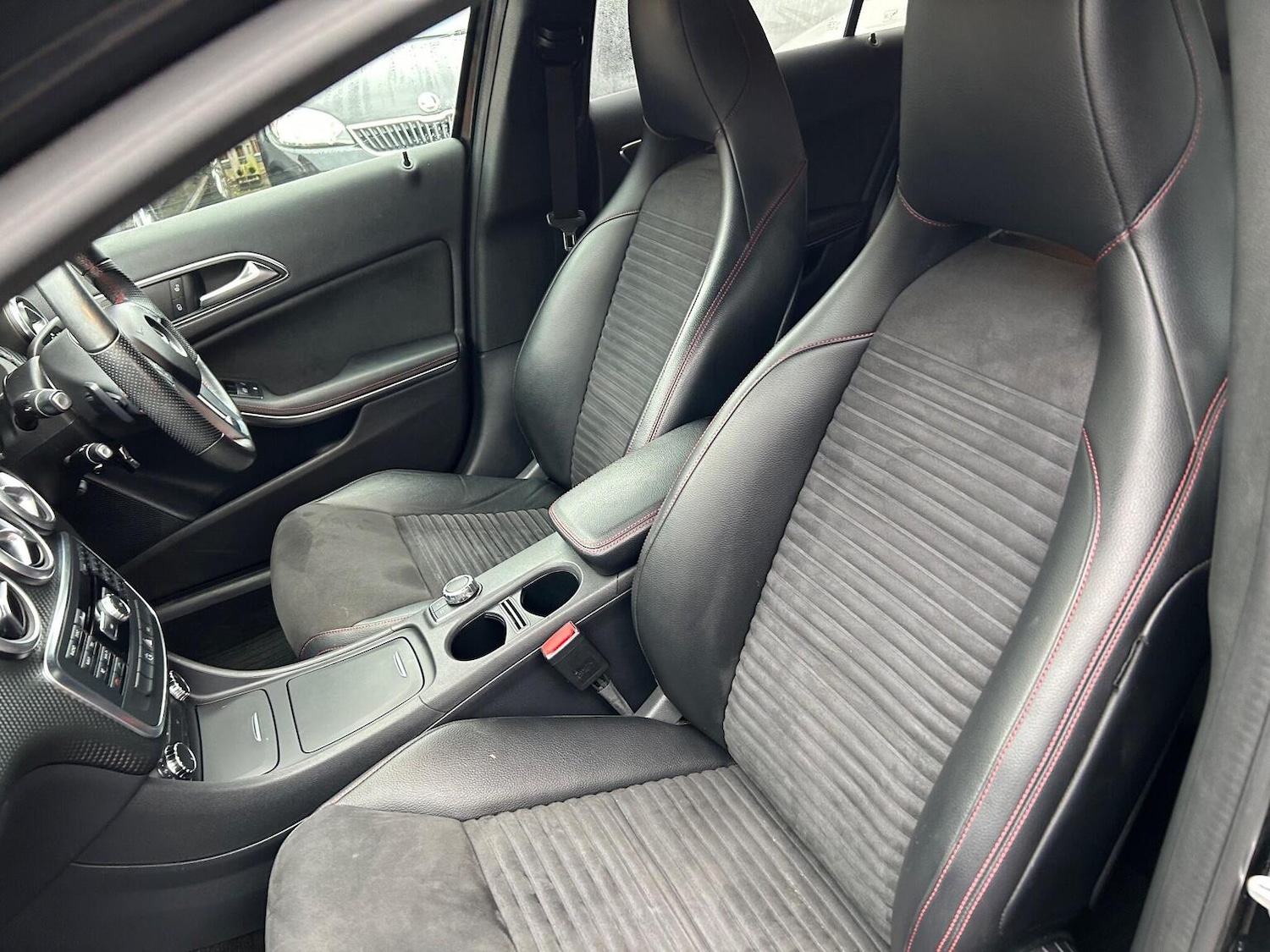 Used Mercedes-Benz A-Class 2013 for sale - 76963298: Photo 39