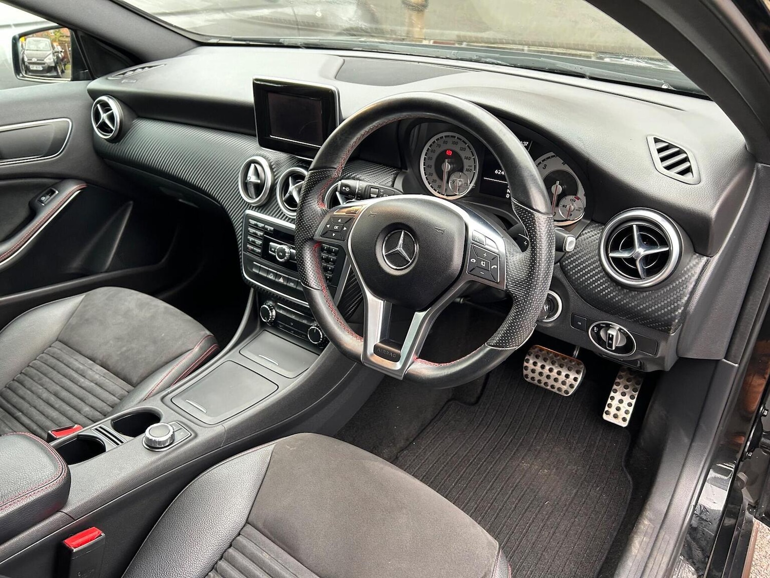 Used Mercedes-Benz A-Class 2013 for sale - 76963298: Photo 47