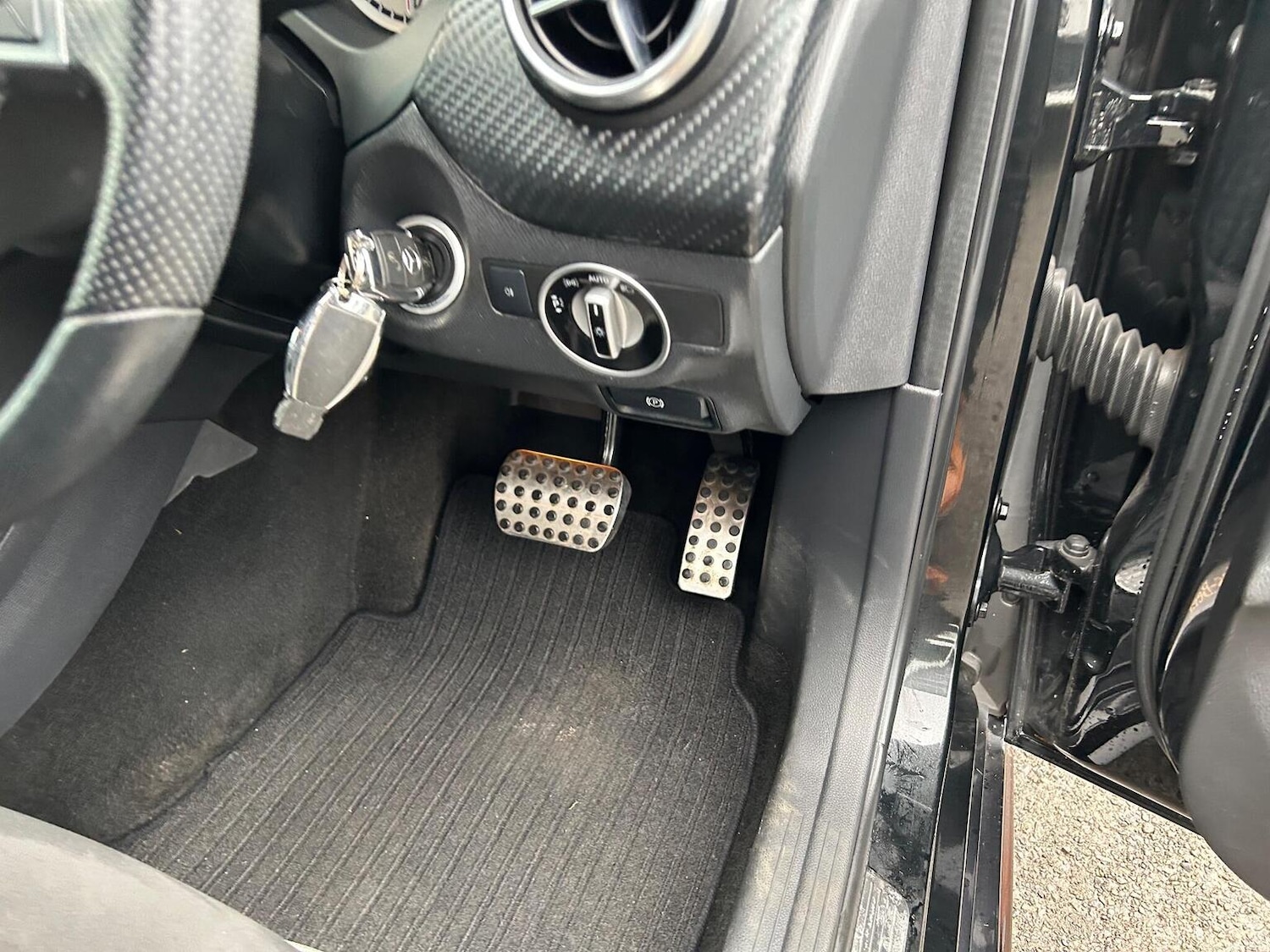 Used Mercedes-Benz A-Class 2013 for sale - 76963298: Photo 48