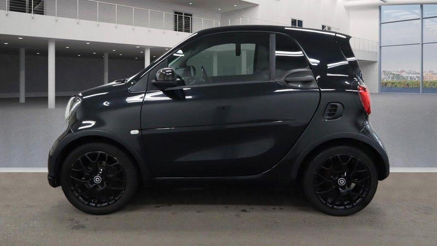 Used smart fortwo 2016 for sale - 78084422: Photo 10