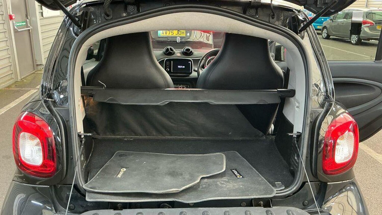 Used smart fortwo 2016 for sale - 78084422: Photo 13