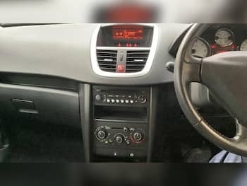 Used Peugeot 207 2011 for sale - 79656355: Photo