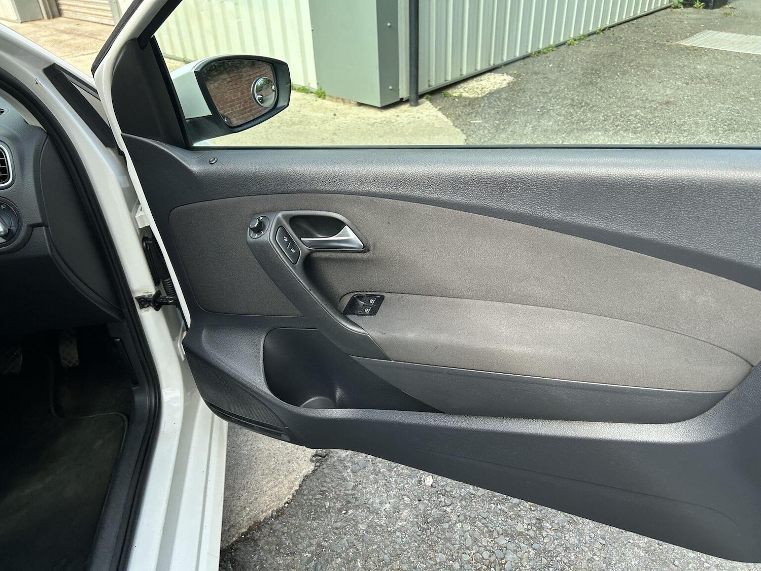 Used Volkswagen Polo 2011 for sale - 78070507: Photo 19