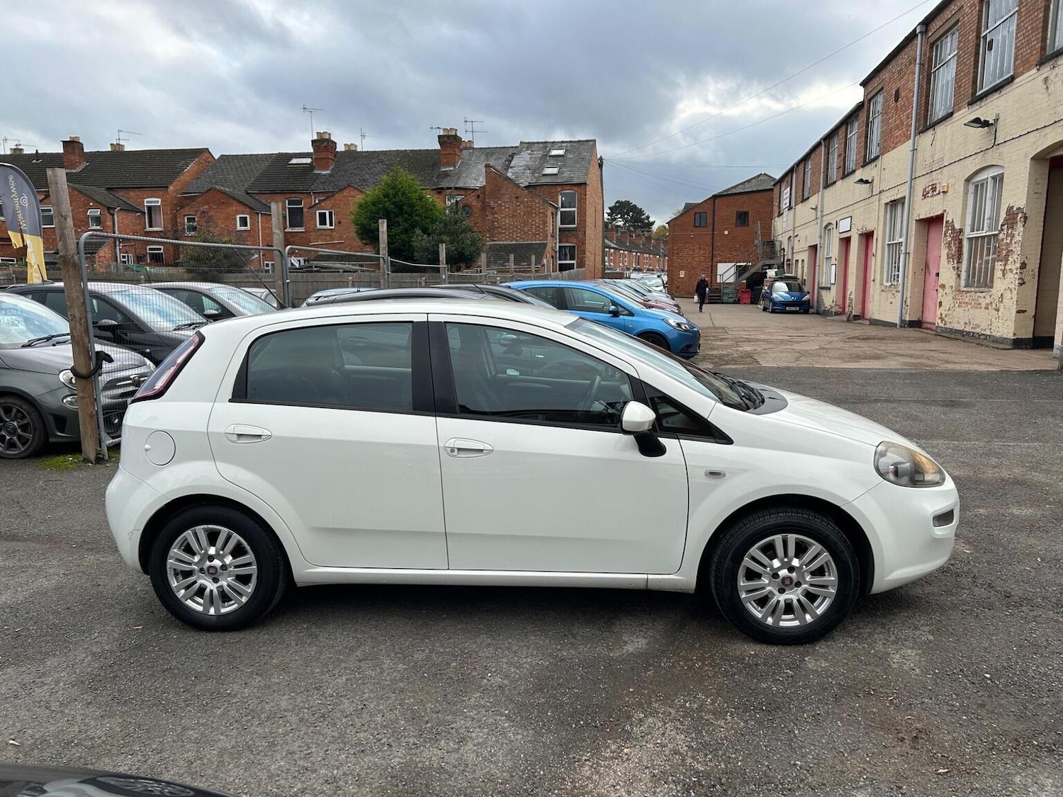 Used Fiat Punto 2015 for sale - 76963253: Photo 10