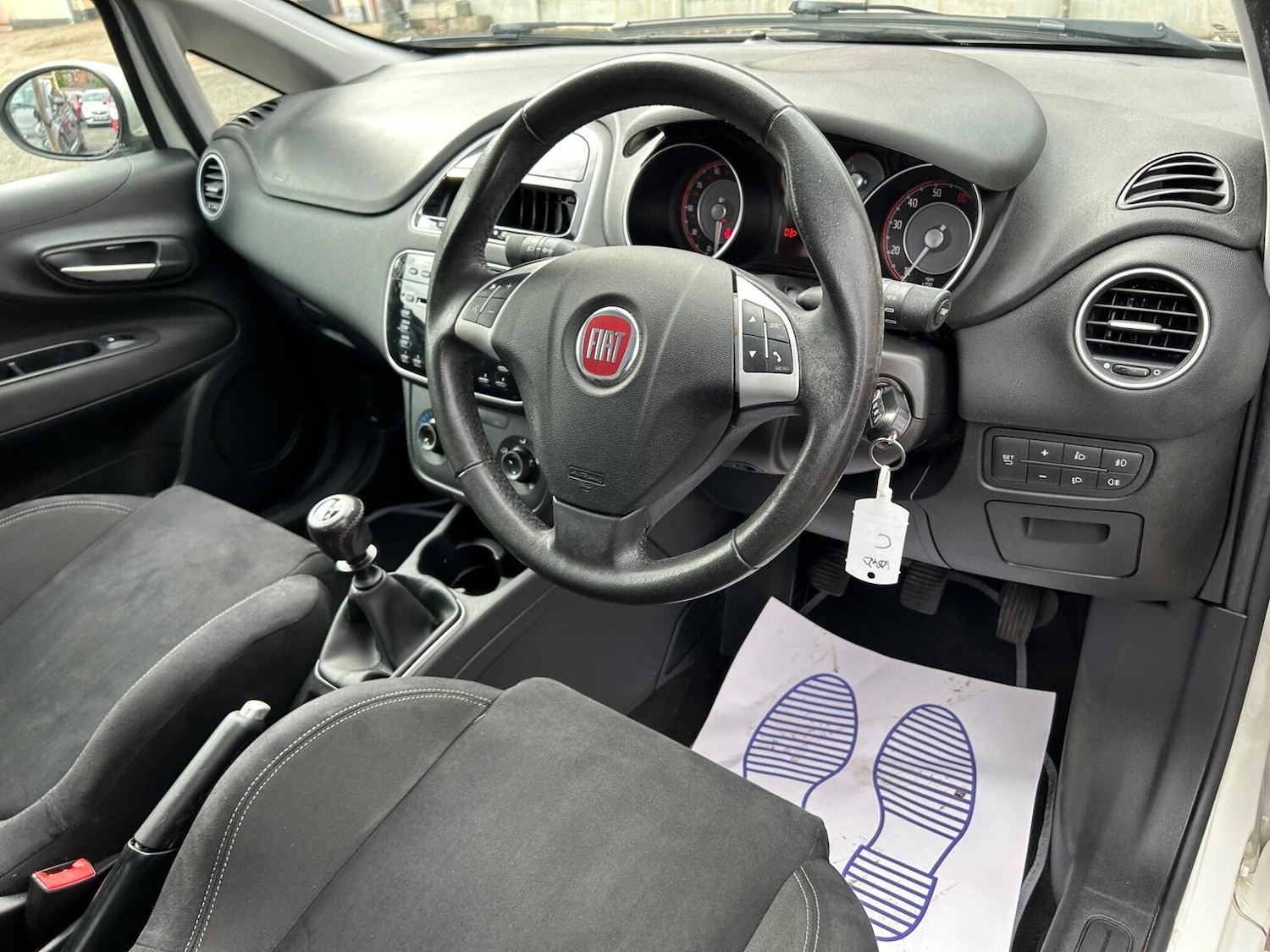 Used Fiat Punto 2015 for sale - 76963253: Photo 14