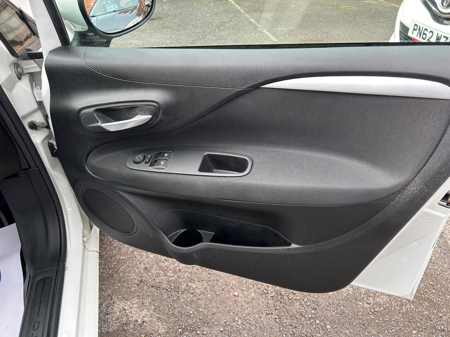 Used Fiat Punto 2015 for sale - 76963253: Photo 24