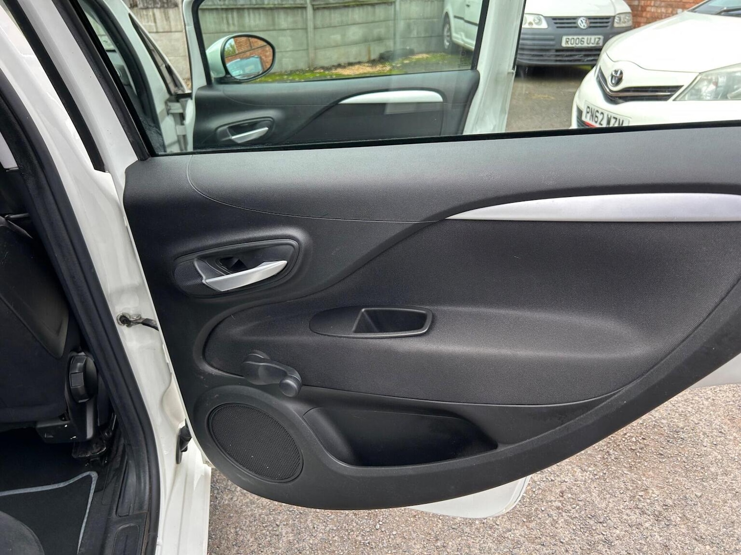 Used Fiat Punto 2015 for sale - 76963253: Photo 26